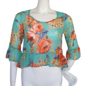 TOBI Top, M, Floral, Cropped, 3/4 bell sleeves, Peplum